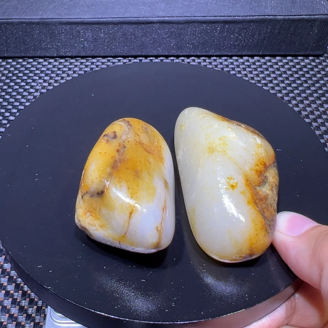 吊坠(不含链)未镶嵌和田玉（子料）144-124