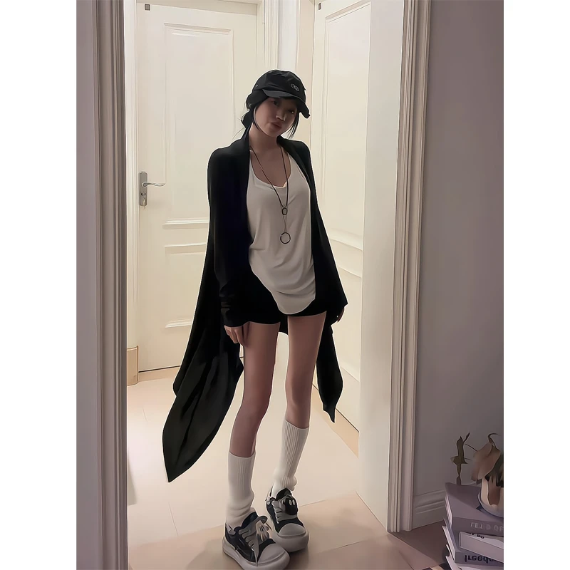 黑色针织开衫外搭中长款防晒罩衫外套内搭辣妹短裤热裤靴裤2025年