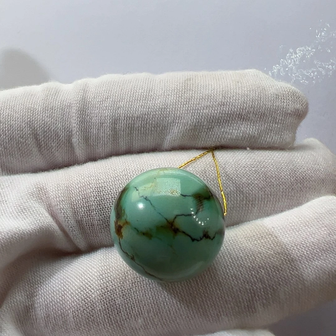 绿松石未镶嵌挂件