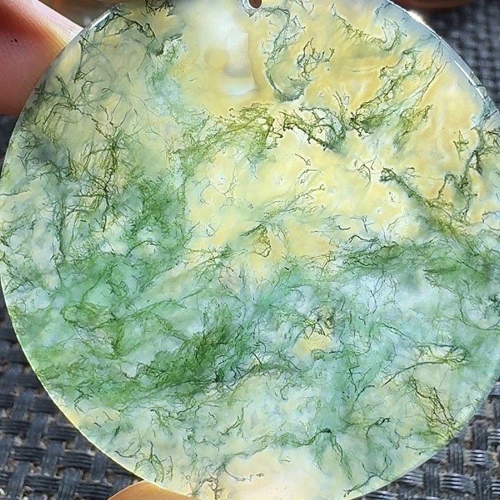 秦***韵玛瑙/玉髓未镶嵌颈饰