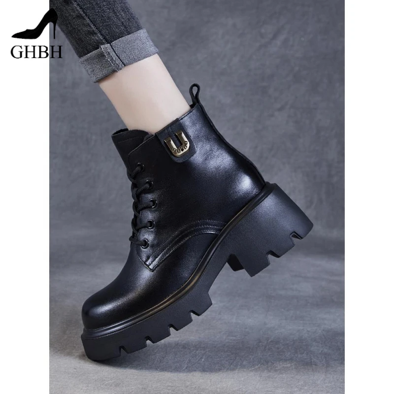 女靴2025新款秋冬热款式英伦款式短裙厚底爆款厚高跟短靴