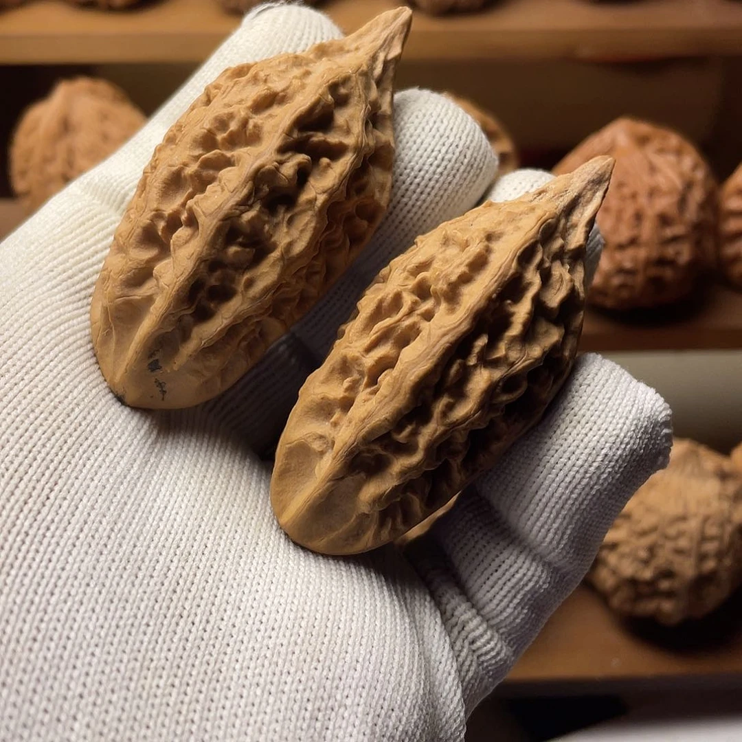 桃核吊坠爱****李秋子狮子头28