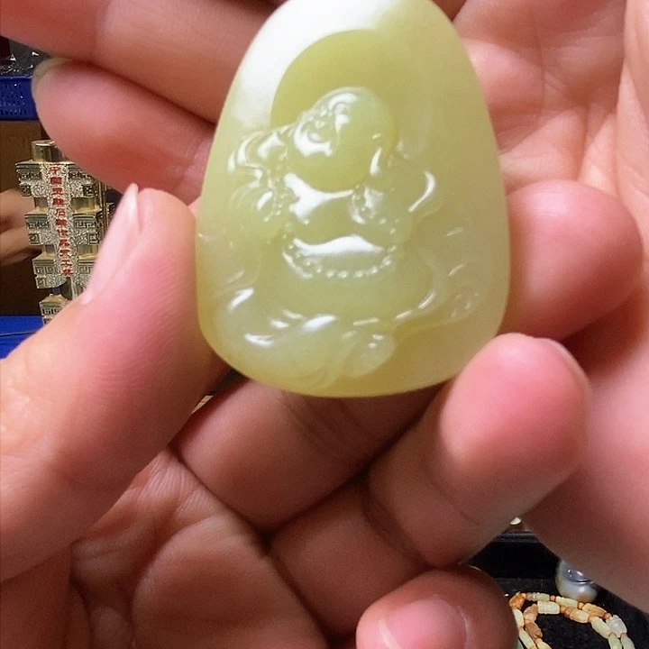 和田玉（糖玉）吊坠(赠链)未镶嵌