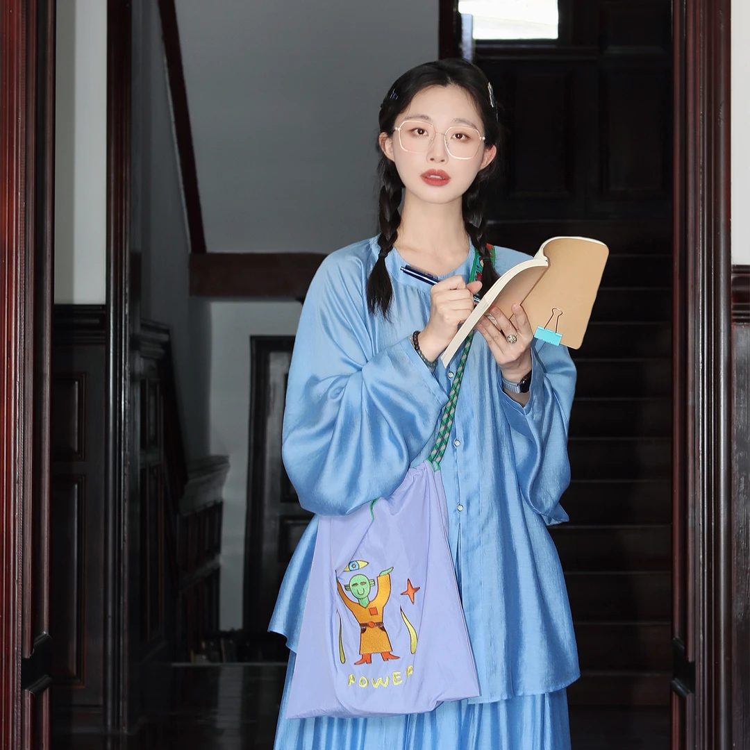 谜阿凰【晴空圆领衫】原创明制汉服上衣圆领衫汉元素天丝醋酸夏季女