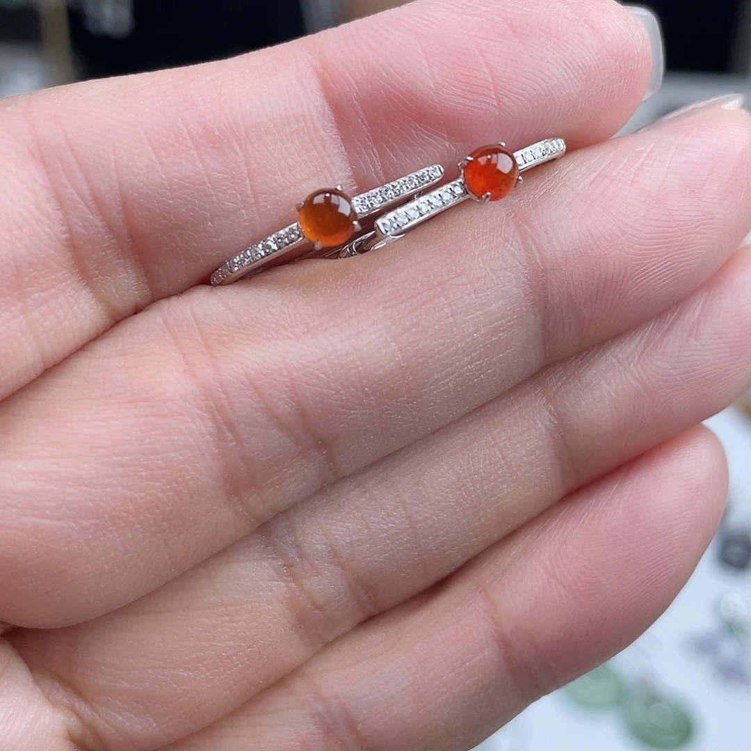 翡翠18K金镶嵌耳饰