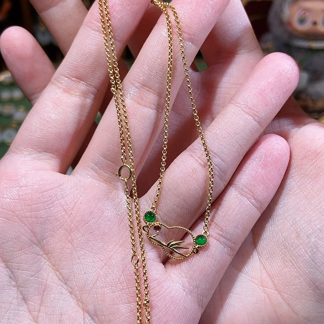 翡翠18K金镶嵌颈饰