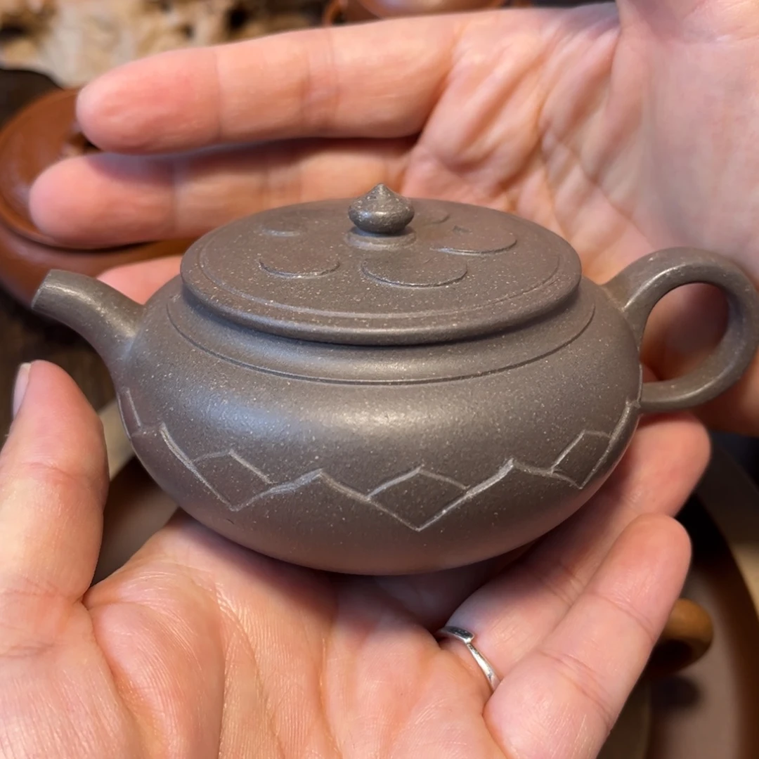 紫砂茶壶宜兴紫砂茶具半手工制作工艺