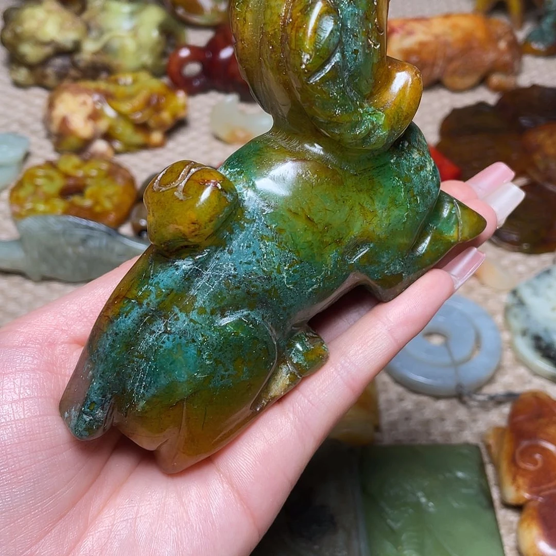 蛇纹石玉未镶嵌如图