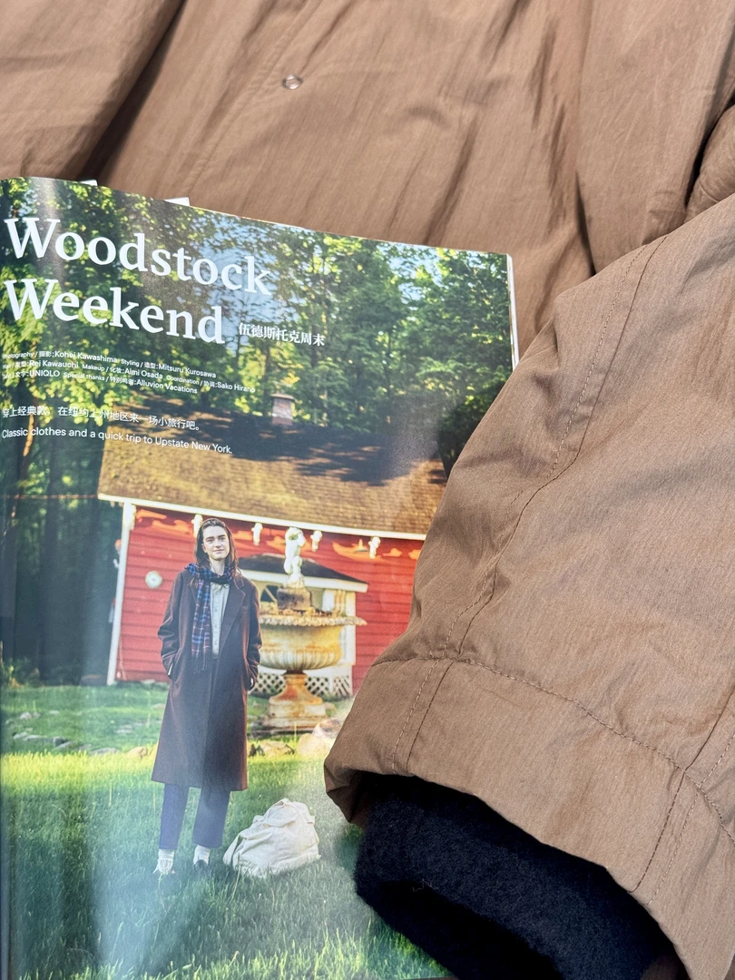 轻便羊毛内毡防风连帽外套