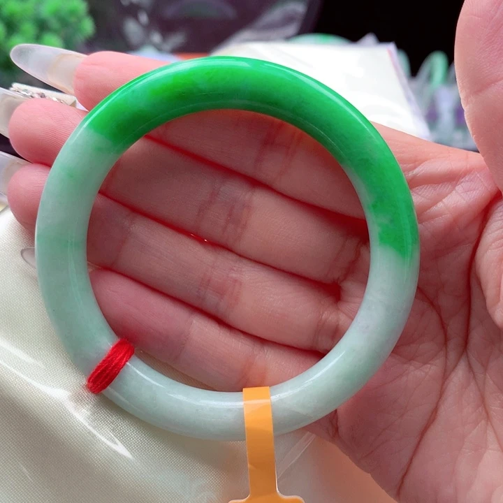 翡翠未镶嵌手镯翡翠