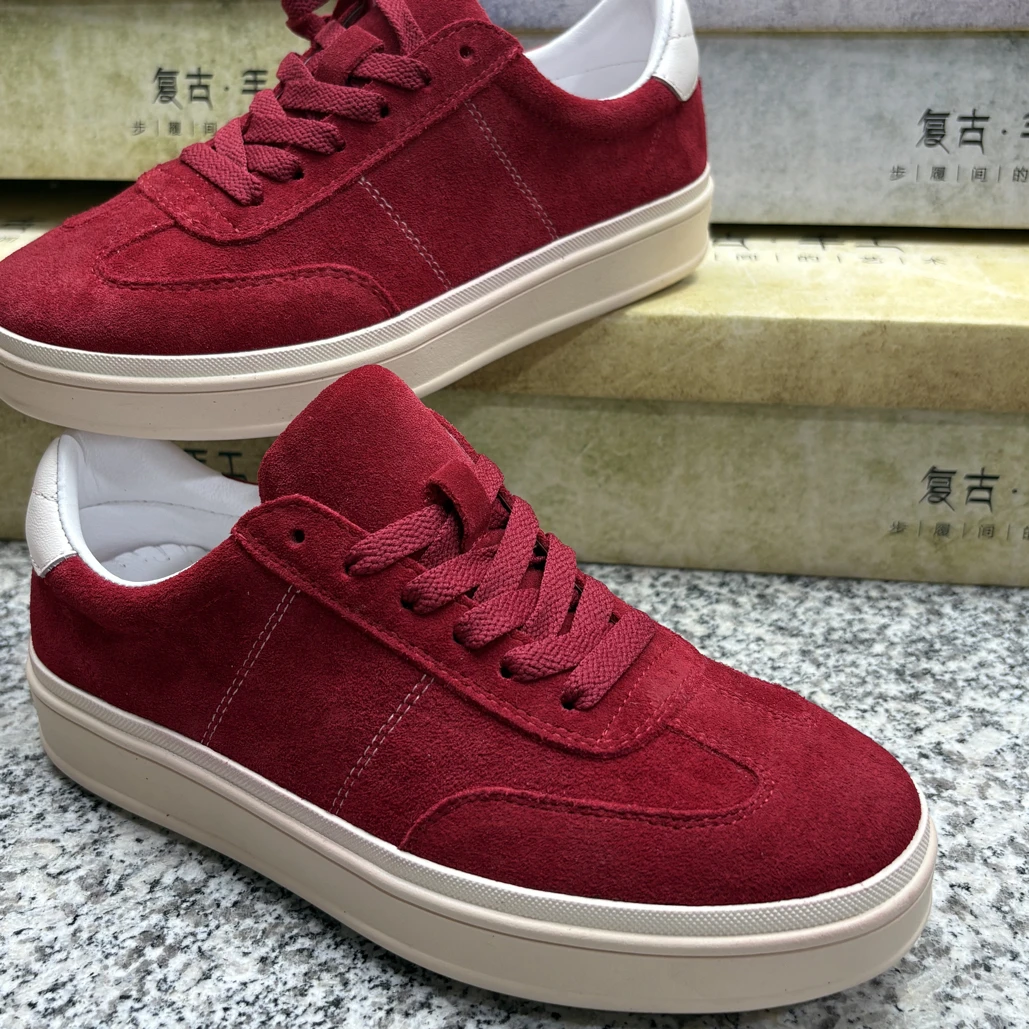 红色休闲健步日常橡胶软底德训鞋运动生活系列系带舒适百搭板鞋
