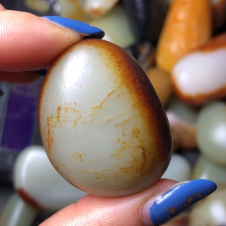 和田玉未镶嵌珠宝奇石