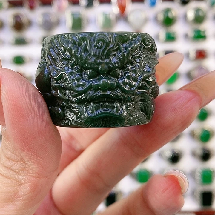 未镶嵌戒指和田玉草**子