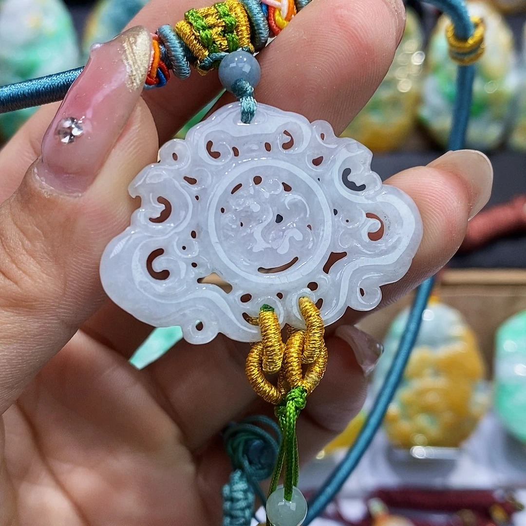 翡翠未镶嵌颈饰翡翠A货一物一证