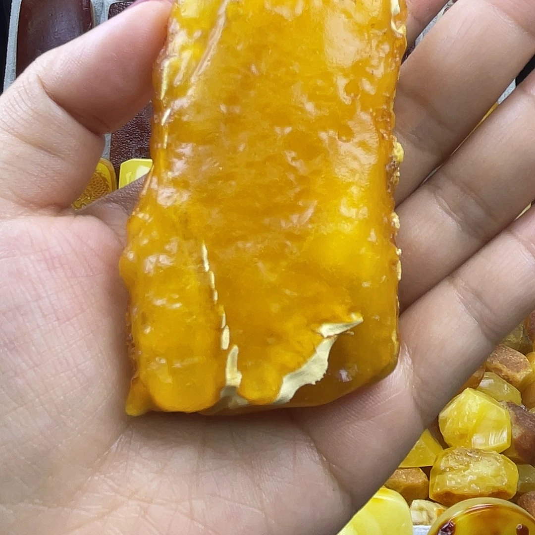定制琥珀未镶嵌9789977888