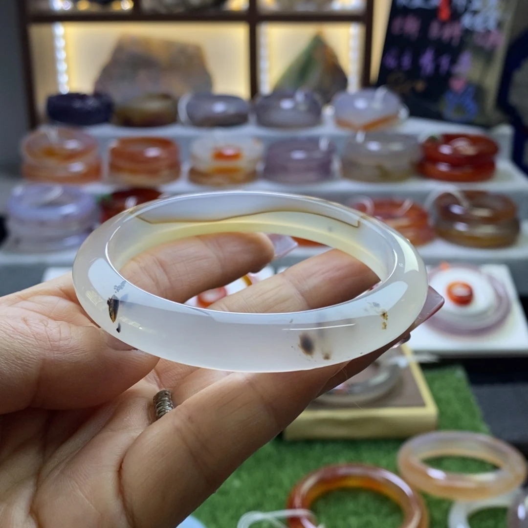 手镯玛瑙/玉髓未镶嵌
