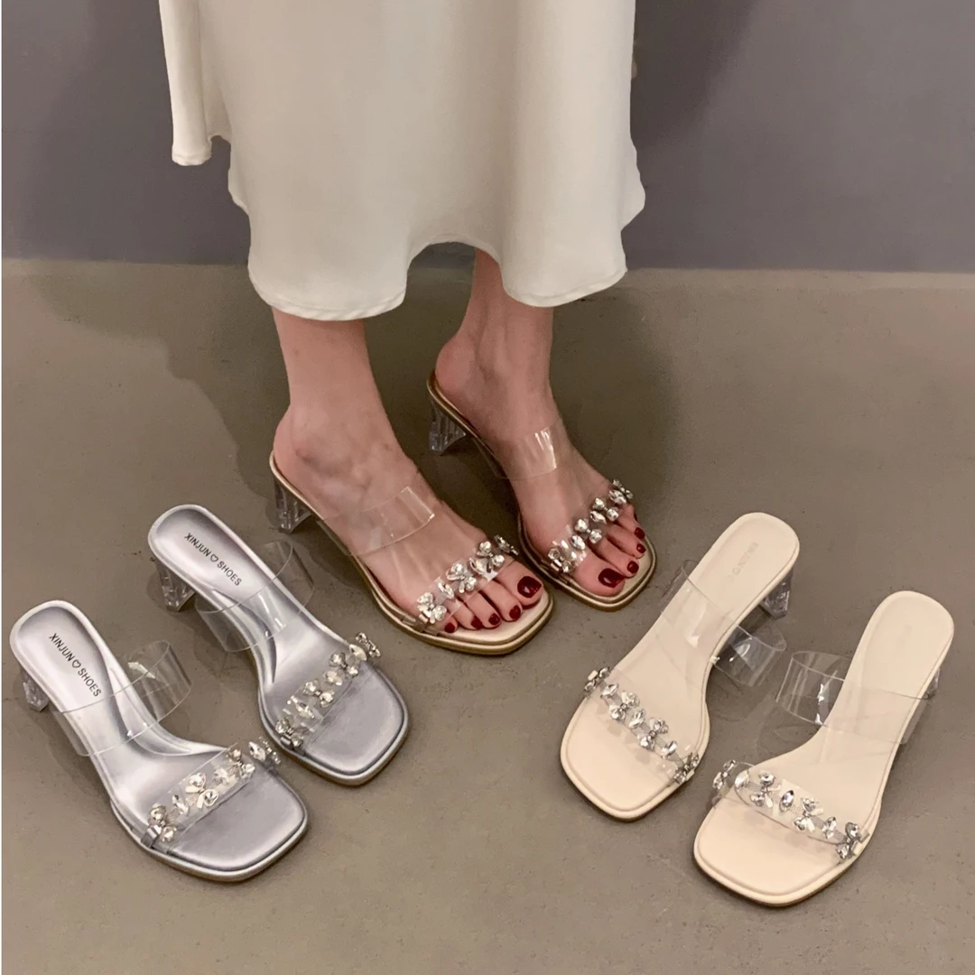 贾不假2025新款夏款凉拖鞋粗跟一字拖露趾时尚外穿仙女风重跟方头