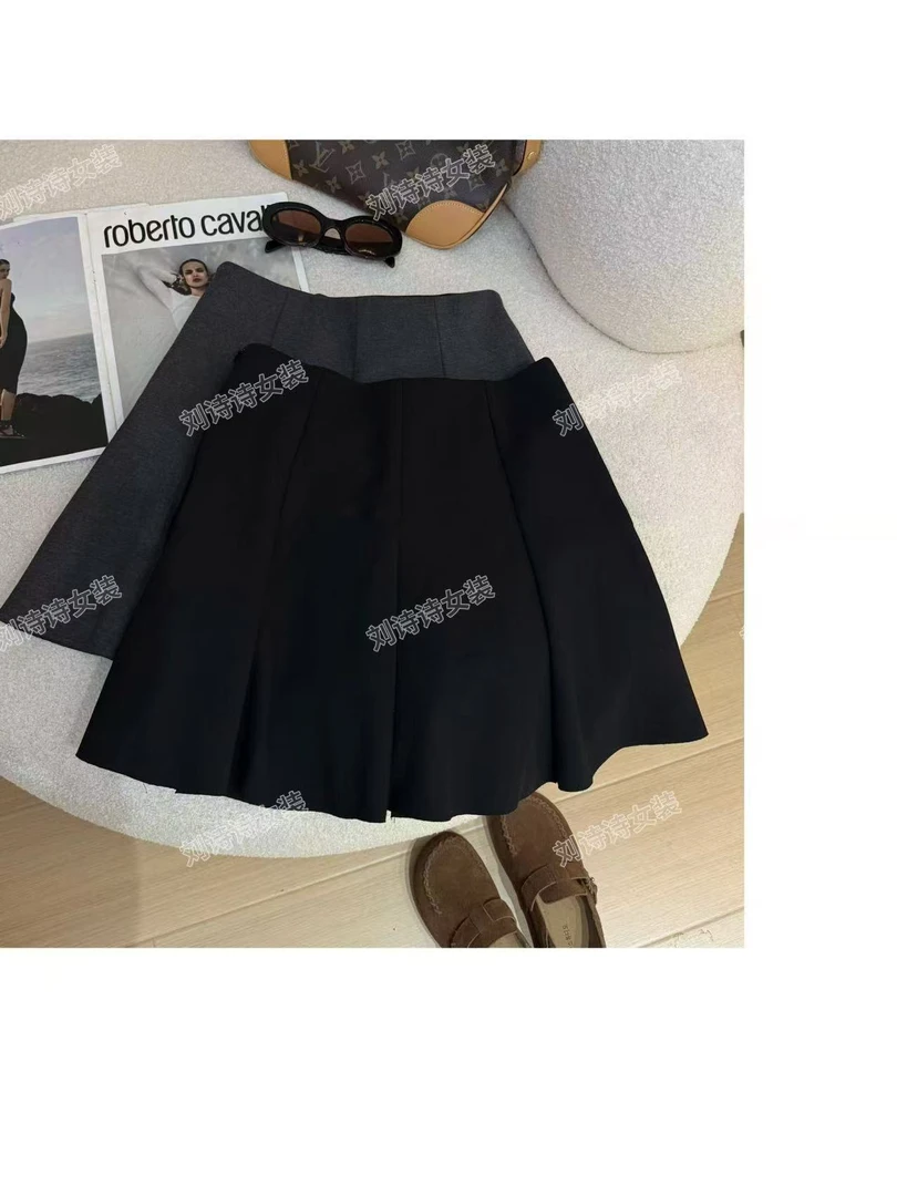 258301【艺术品】诗诗家2025春夏黑色显瘦气质休闲百搭减龄百褶裙