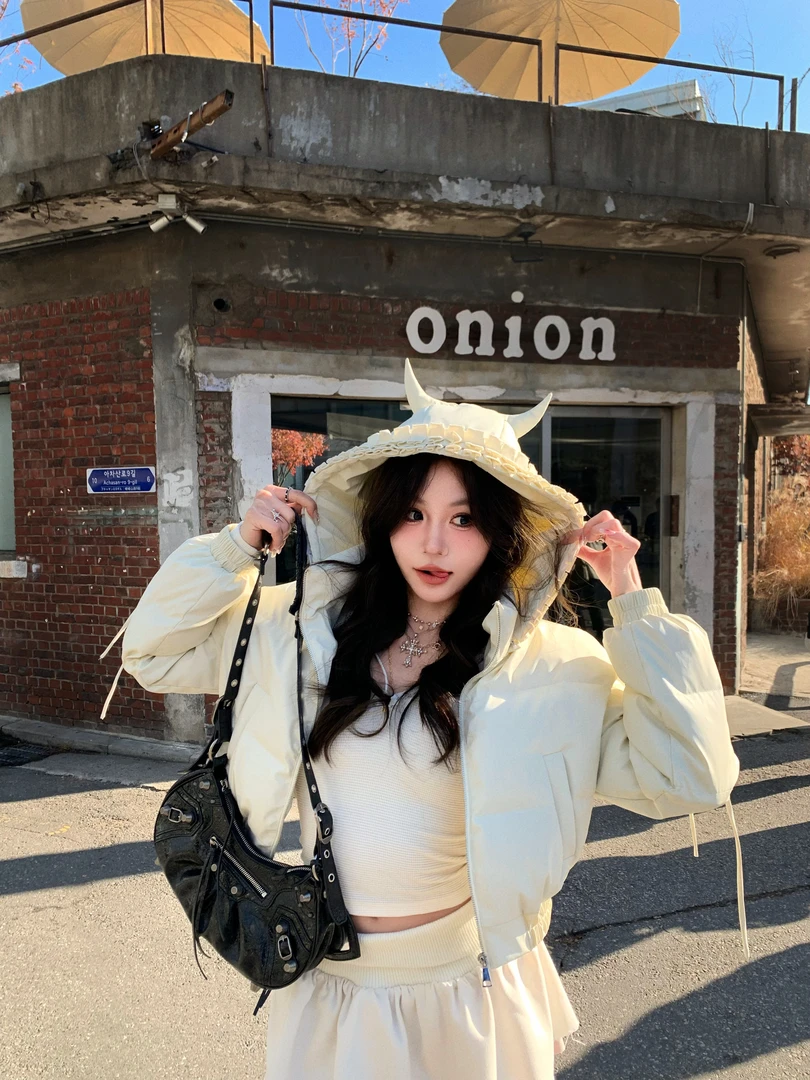 八盖 pinky piggy与恶魔有约 小恶魔连帽服宽松短款外套上衣