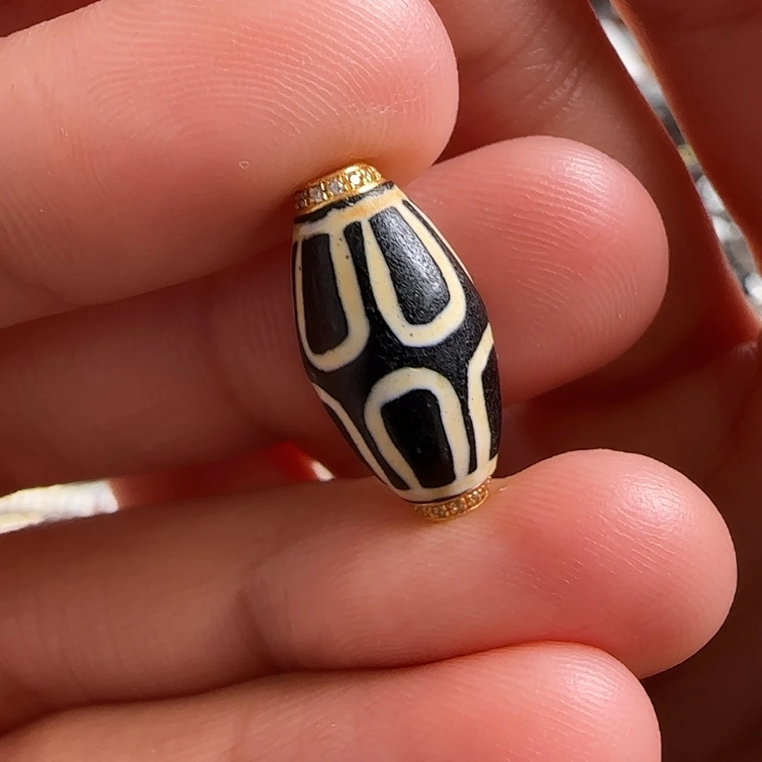 玛瑙/玉髓18K金镶嵌颈饰