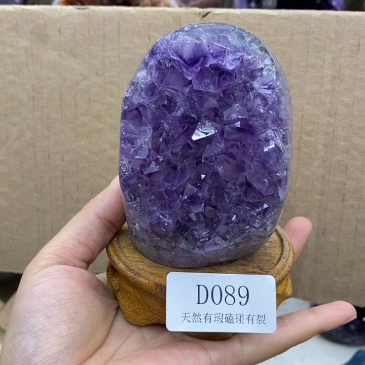 未镶嵌水晶大型摆件（非配饰）