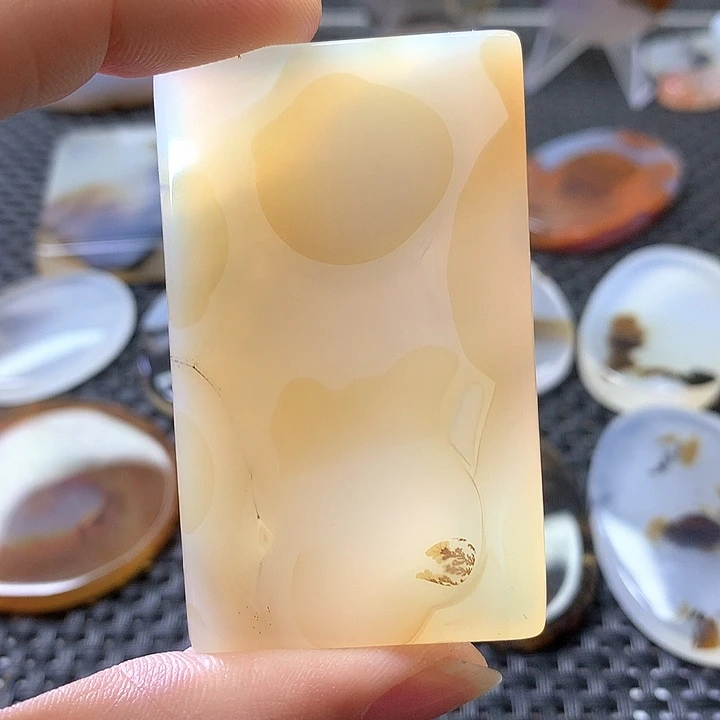 未镶嵌颈饰玛瑙/玉髓