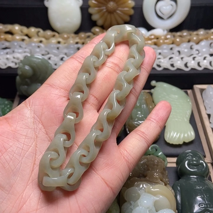 颈饰未镶嵌和田玉