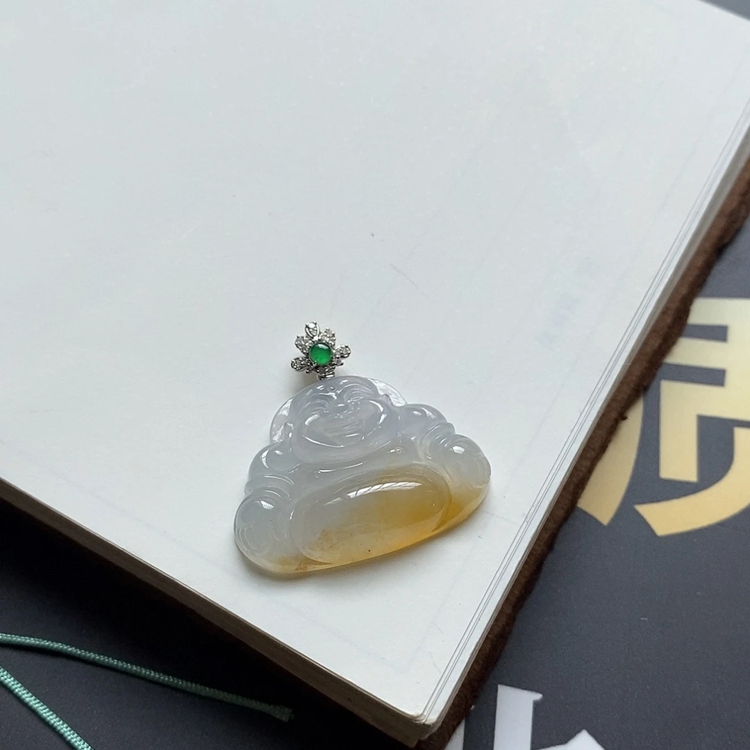 翡翠颈饰18K金镶嵌一刀切冰润黄翡佛公