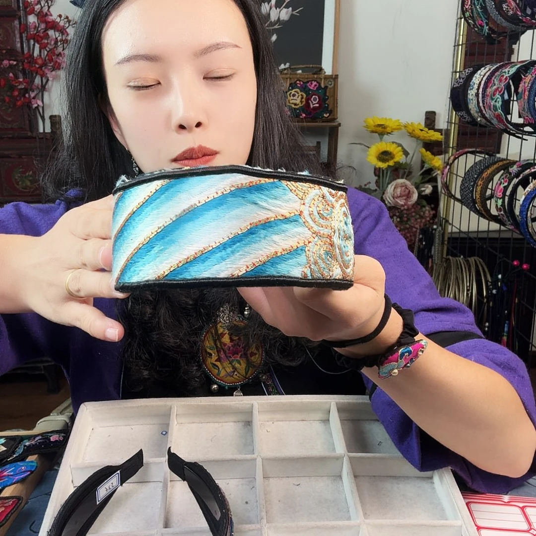 M***月织绣手工刺绣工艺