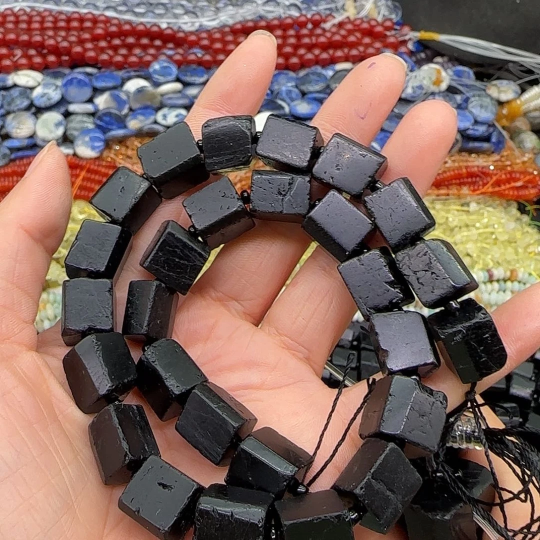 玛瑙/玉髓合金珠宝半成品黑碧玺8-10mm一条