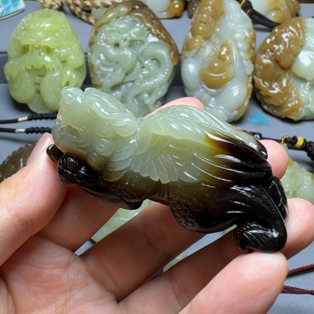 颈饰未镶嵌和田玉