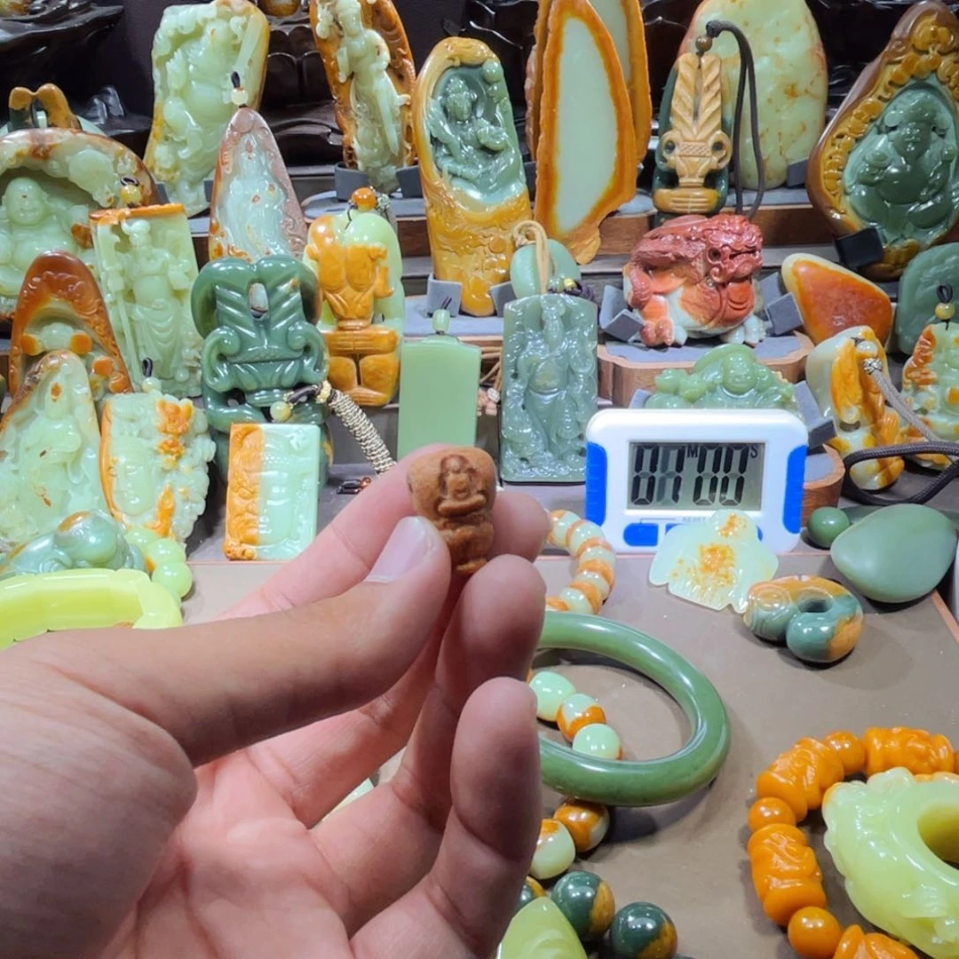 且***惜透闪石质玉未镶嵌珠宝奇石