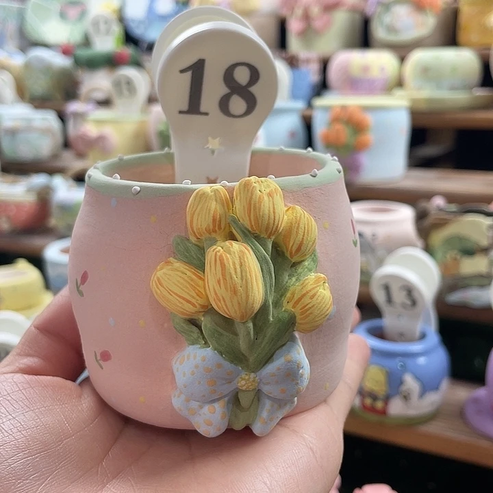 18….手工手绘花盆