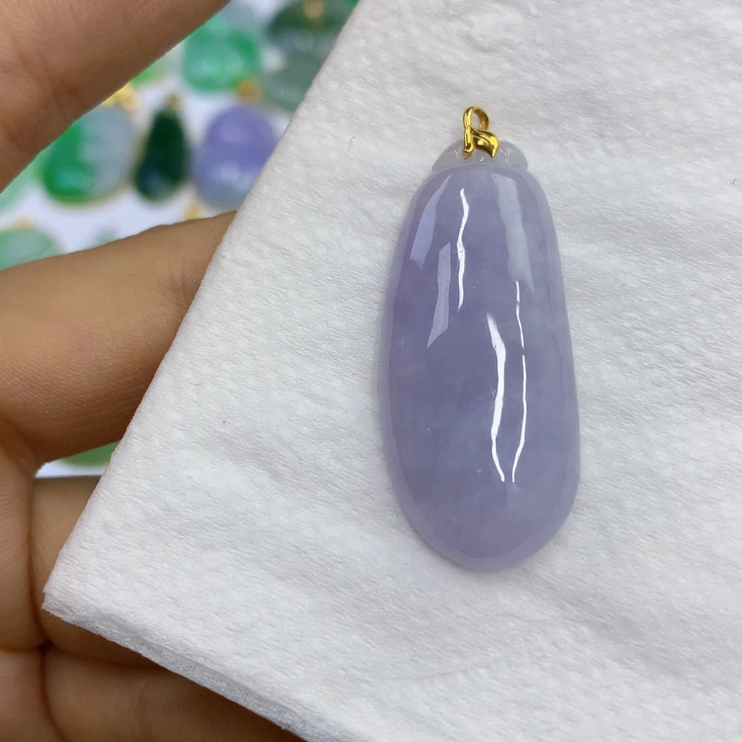 翡翠18K金镶嵌颈饰翡翠