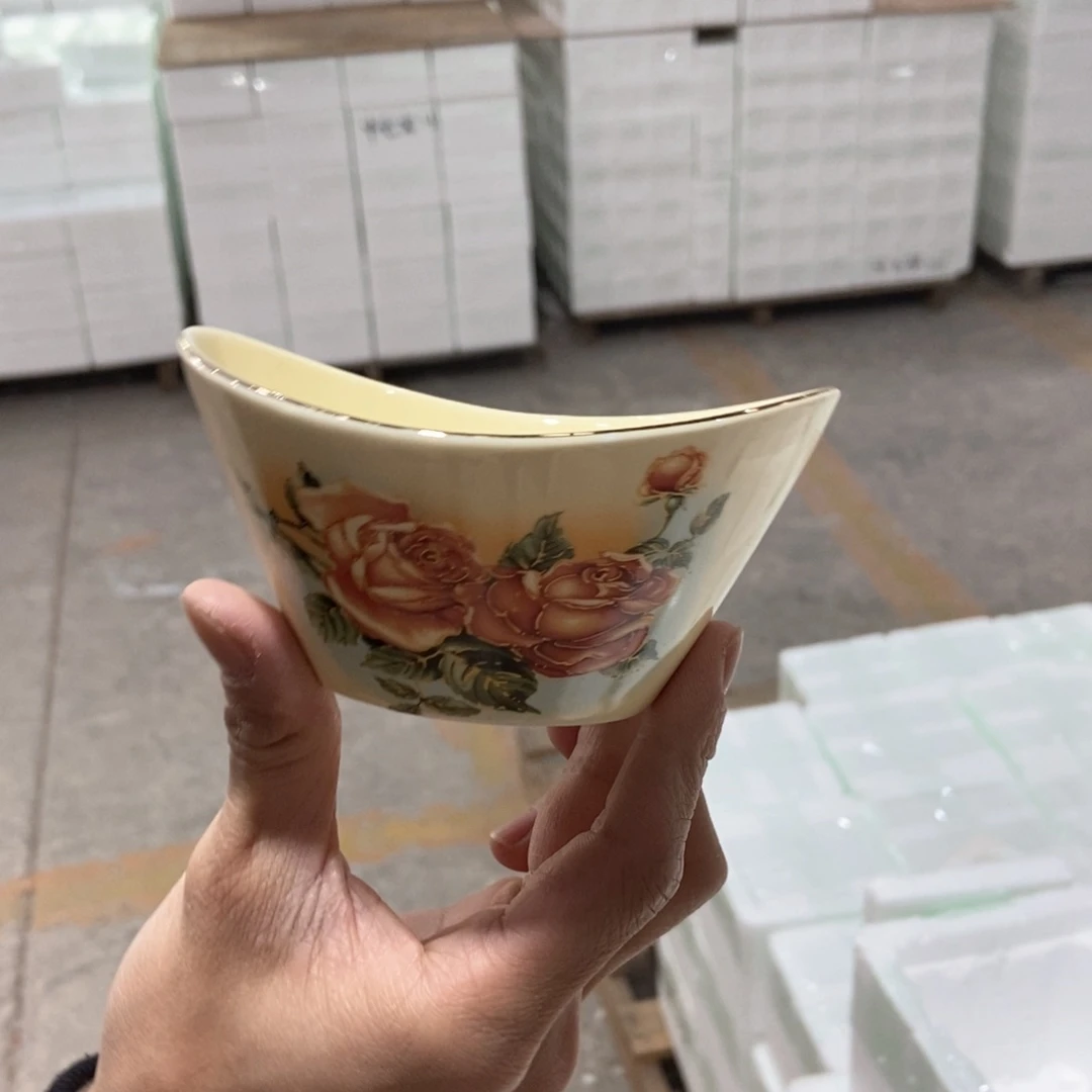 星博陶瓷……………………………………2个4.5