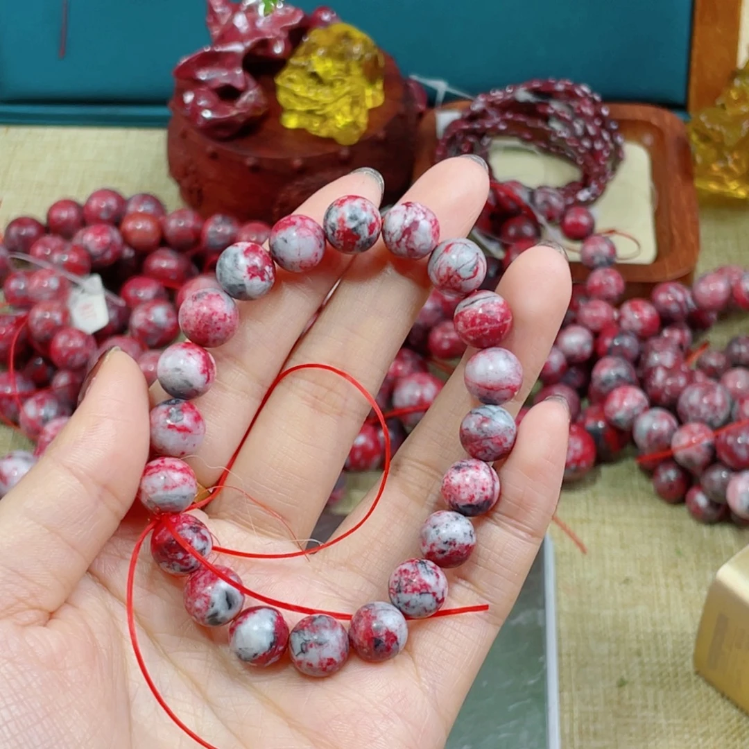 沉***语天然辰砂天然原石手串
