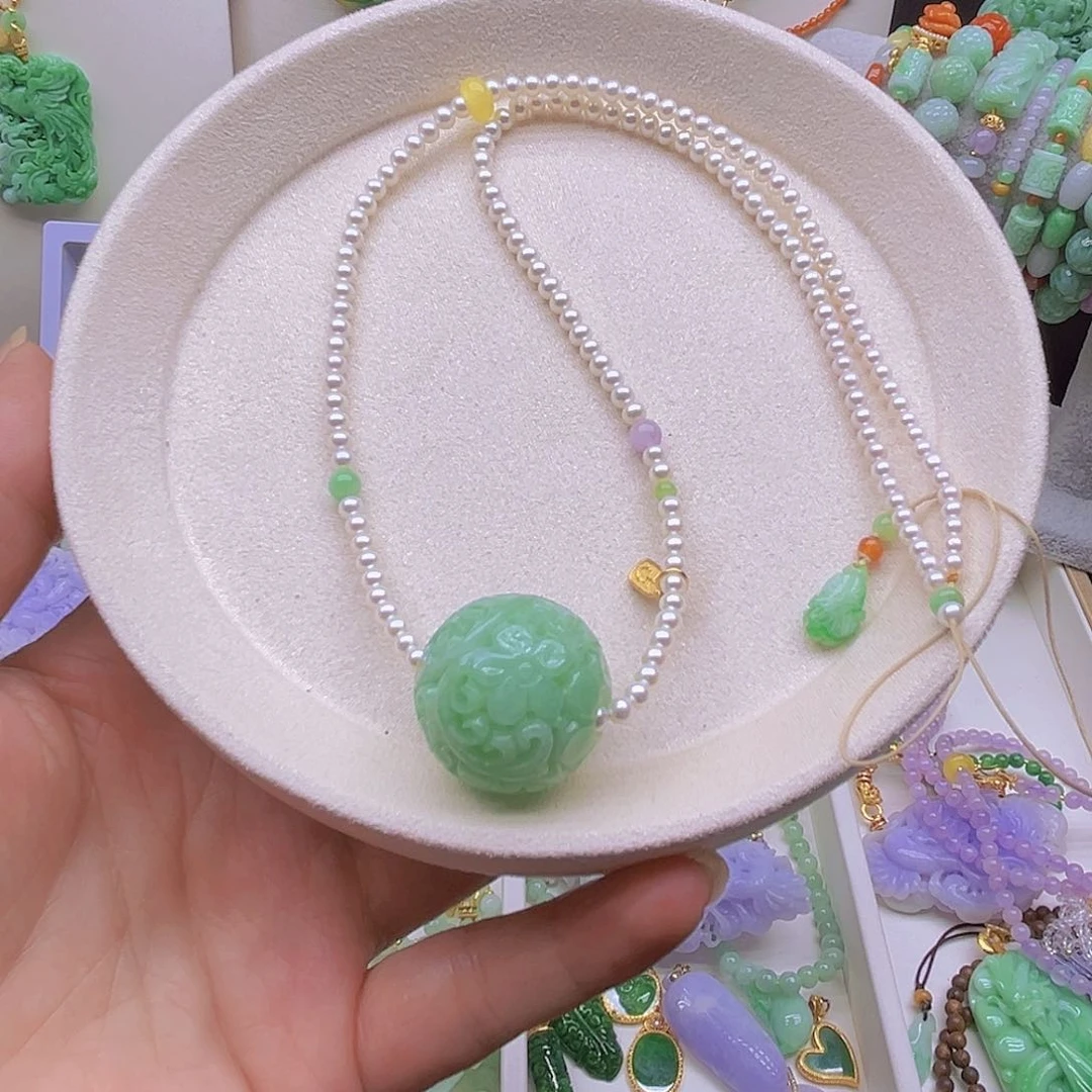 翡翠未镶嵌吊坠(赠链)吊坠