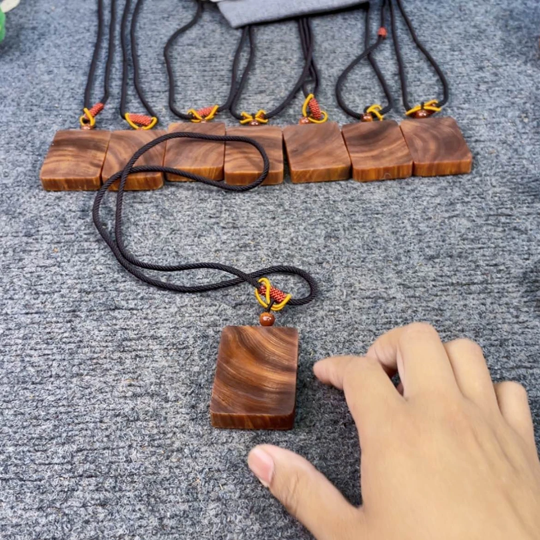 【闪购商品】柏木（崖柏）神品，太行崖柏，精品塔尖料质无事牌