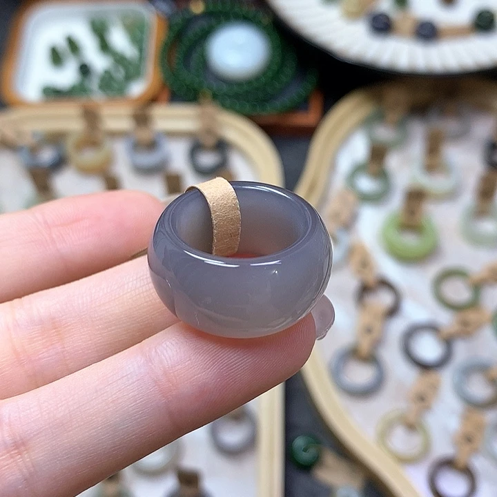 和田玉戒指未镶嵌仲夏夜之梦