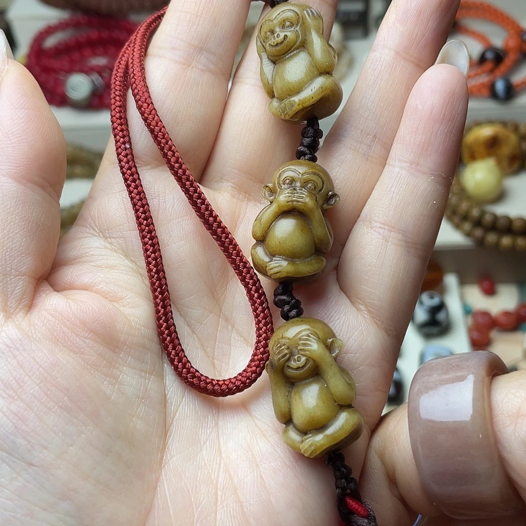 琉璃/树脂/塑料类