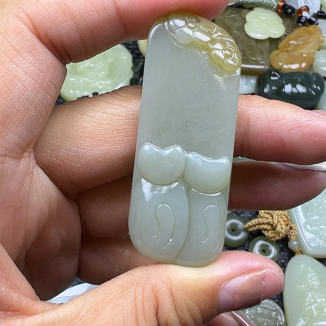 和田玉未镶嵌颈饰