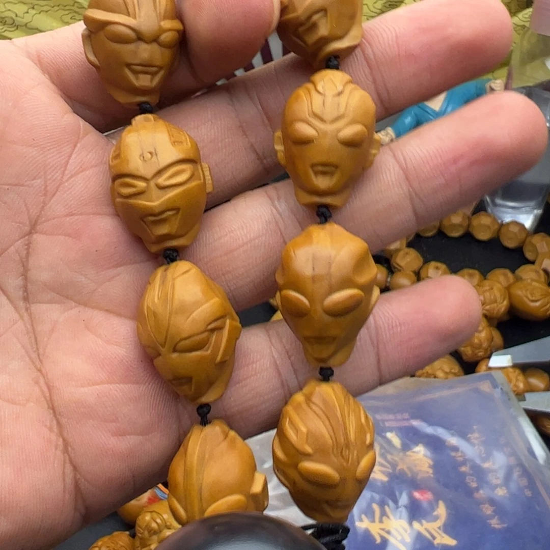 橄榄核手串/手链铁盒奥特曼