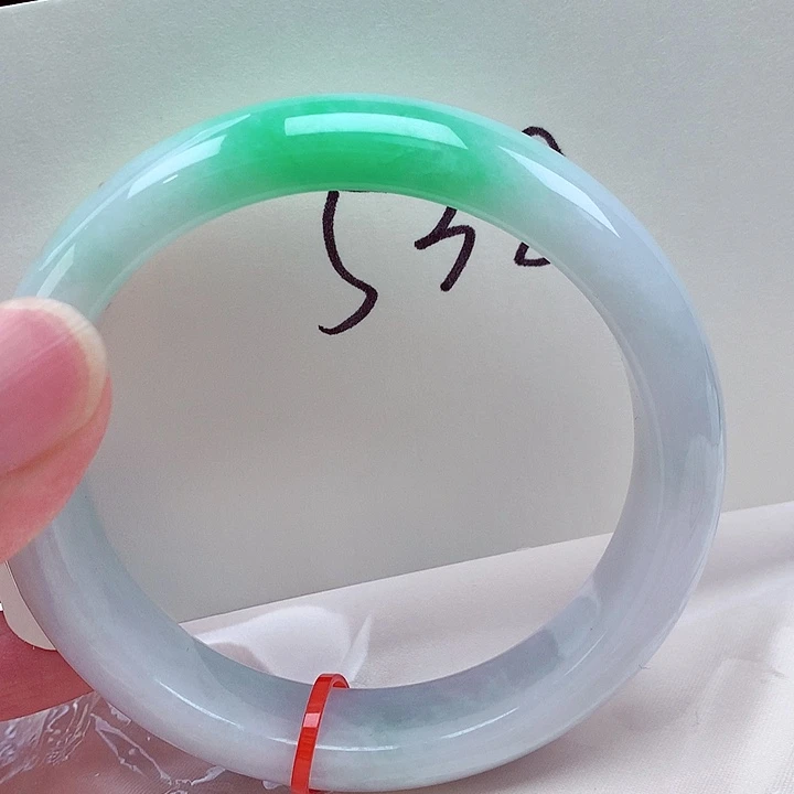 翡翠未镶嵌手镯翡翠