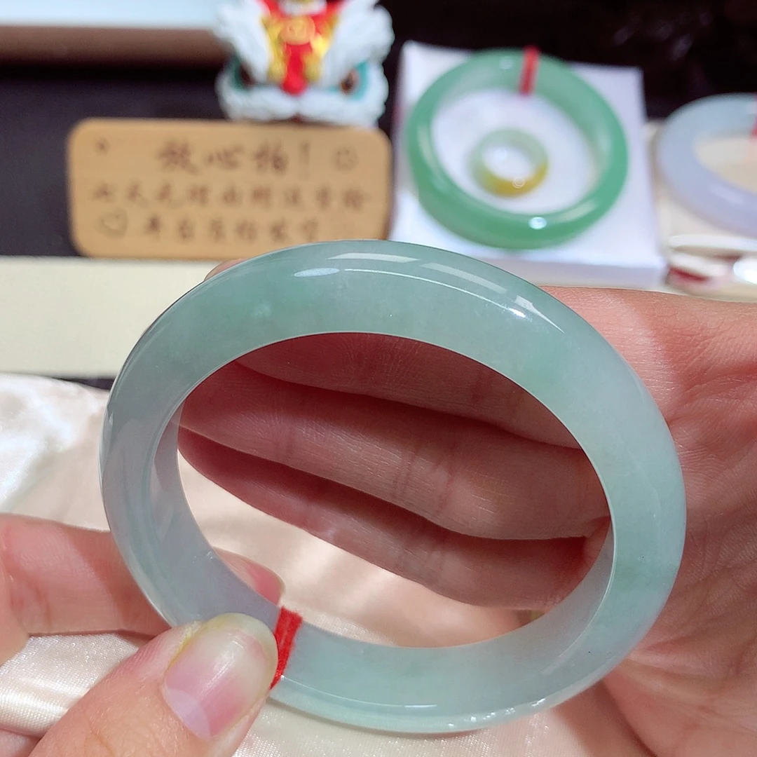 翡翠未镶嵌手镯1183