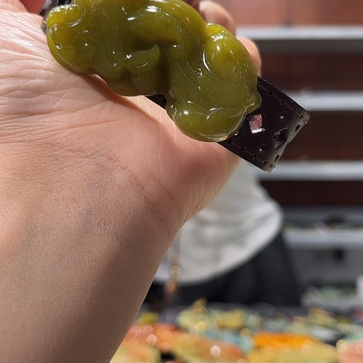 岫玉未镶嵌毛衣链