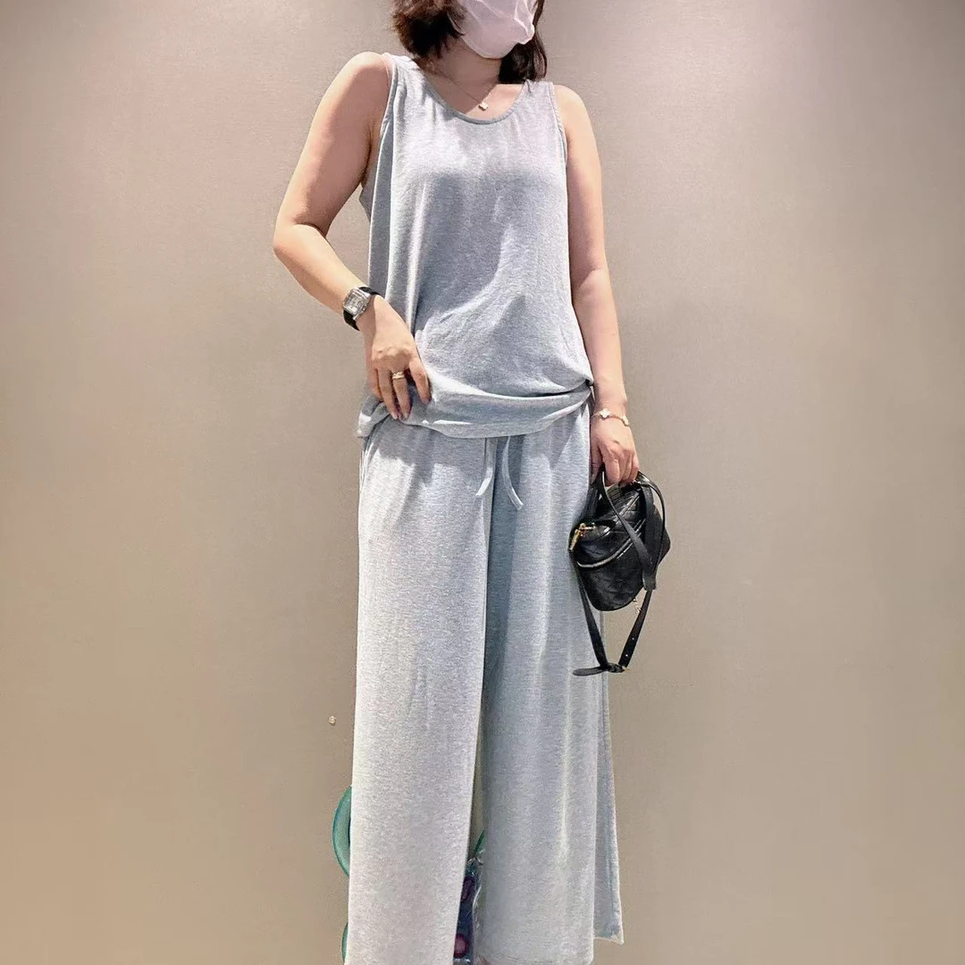 韩国舒适显瘦无袖背心裤子