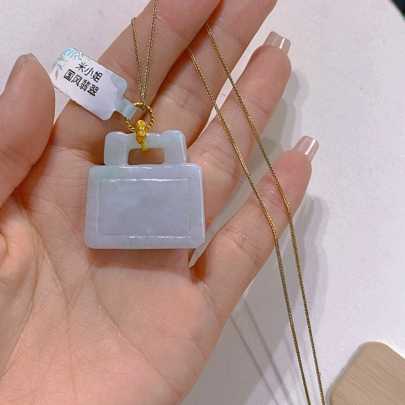 【闪购商品】翡翠未镶嵌颈饰