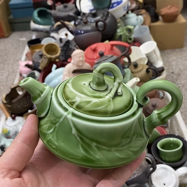 陶瓷艺术品及陶瓷壶壶