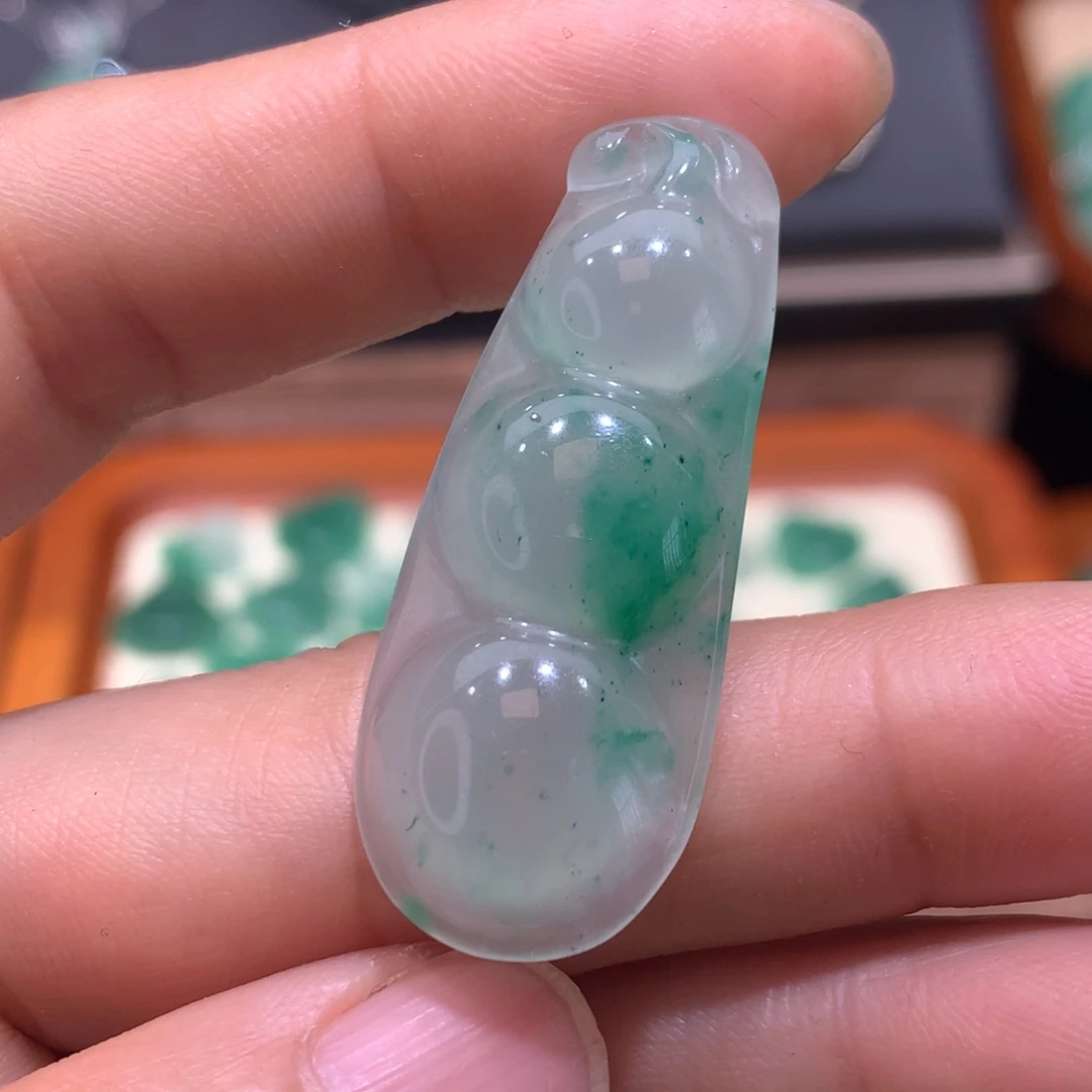 石英质玉非金属吊坠