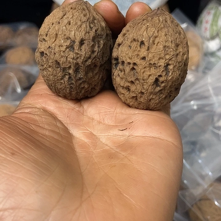 把件文玩核桃云南铁核桃基地79